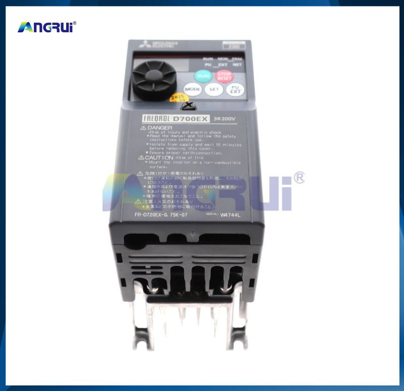 ANGRUI 适用于三菱小森印刷机原装二手变频器D700EX FR-D720EX-0.75K-07