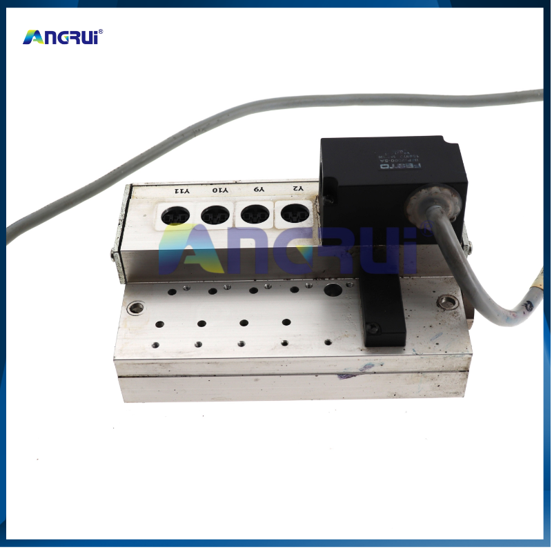 ANGRUI 适用于海德堡102印刷机原装拆机二手电磁阀底座4位 C2.335.003配件