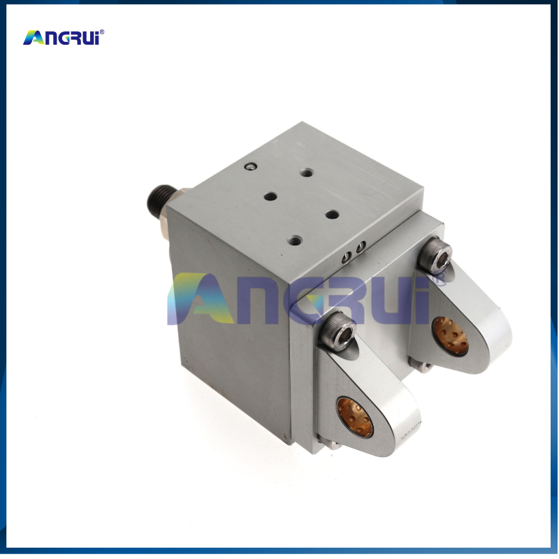 ANGRUI is suitable for the Heidelberg XL75 CD74 offset printing press with a combination pressure cylinder M2.184.1101