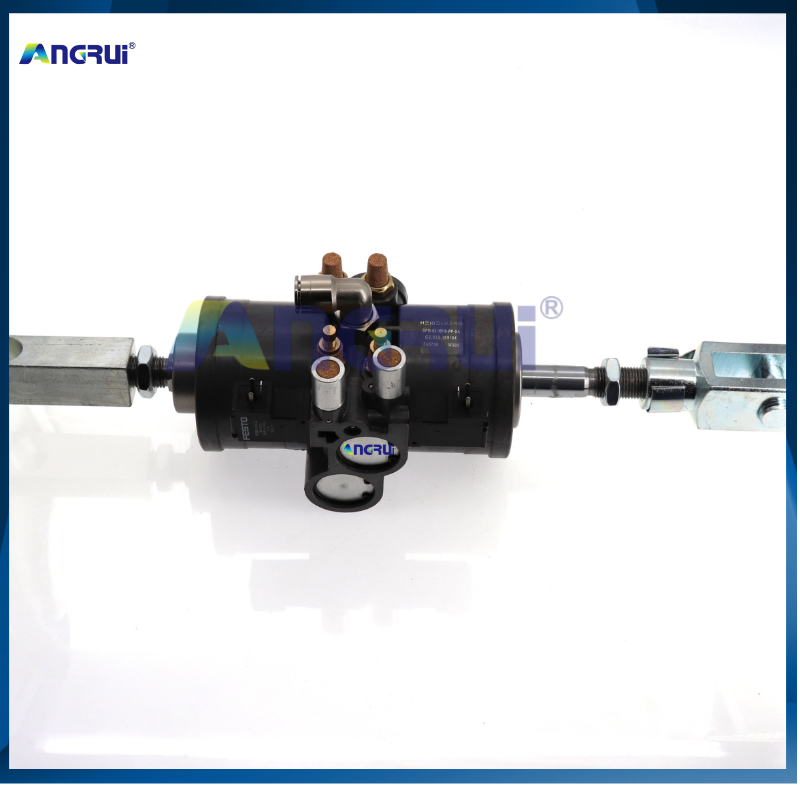 ANGRUI is suitable for the combined pressure cylinder G2.335.159 of Heidelberg SM52SM74 offset printing machines
